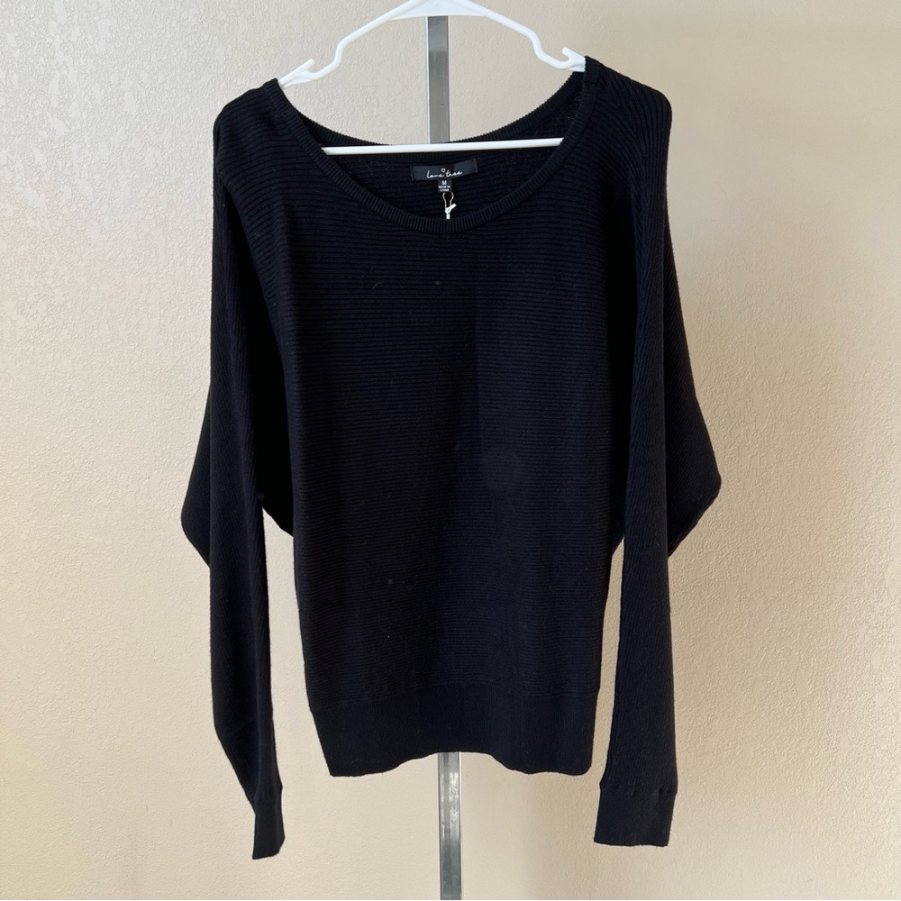 NWT Women’s Love Tree Long Sleeve Sweater